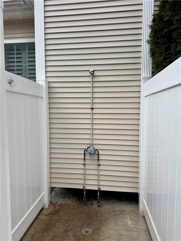 Building Photo - 34 Marian Ave