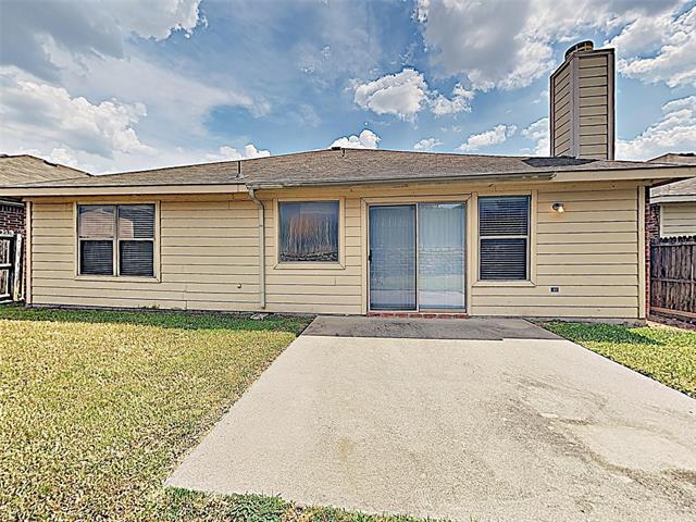 Building Photo - 5117 Meridian Ln