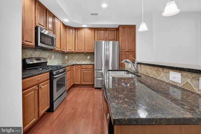 Building Photo - 1303 Cheswick Ln