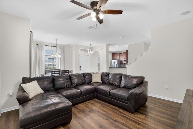 Building Photo - 714 Ashentree Dr