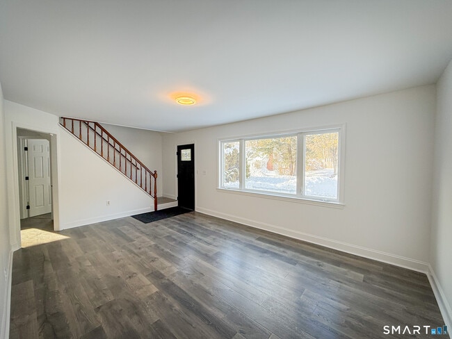 Building Photo - 21 Oven Rock Rd