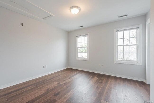 Building Photo - Newly Renovated 4 Bedroom | 4 Bath With Private Parking | Upper and Lower Covered Porches!