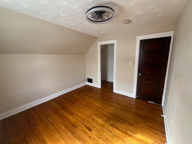 bedroom 2 - 40 Virginia St