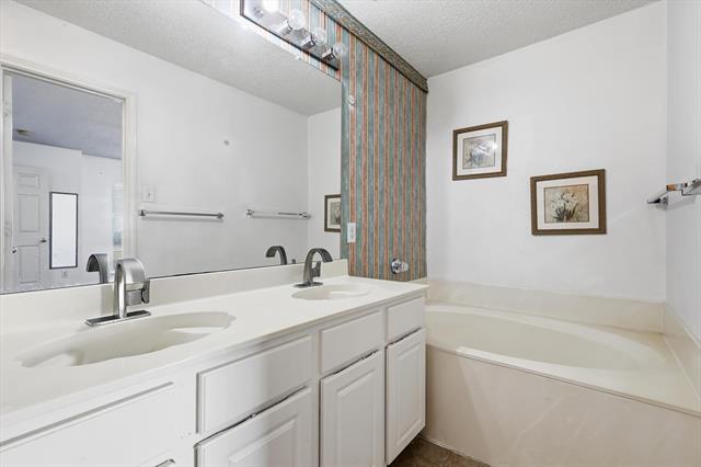 Building Photo - 1400 St Gallen Ln