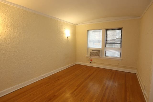 Building Photo - 541 W Arlington Pl