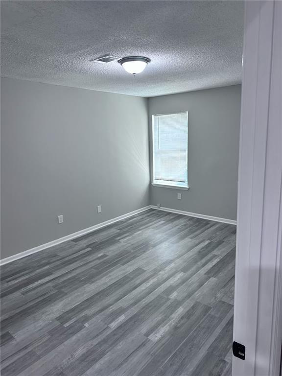 Building Photo - 2074 Oak Park Ln