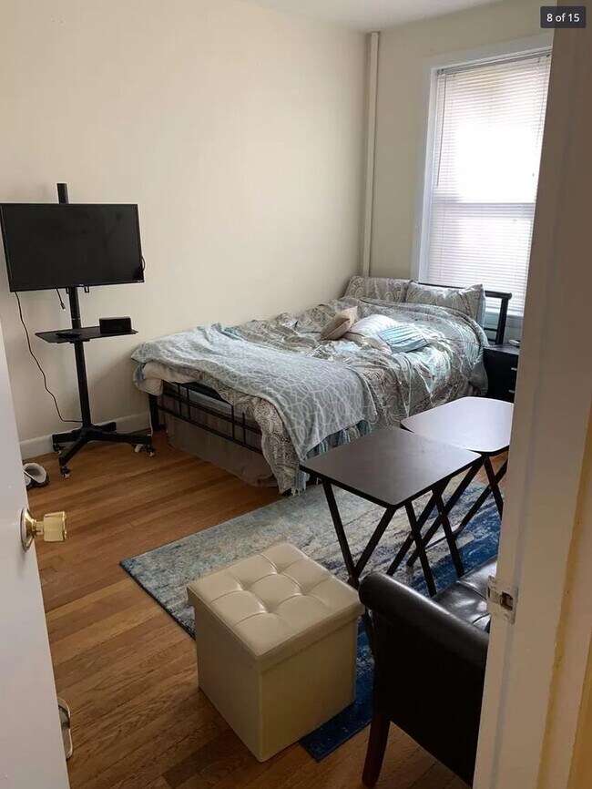 Building Photo - Allston 3 Bed 1.5 Bath available now