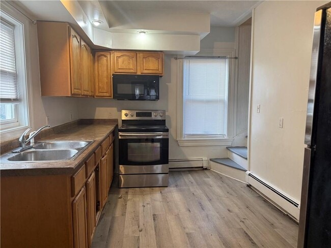 Building Photo - 11 Downing St