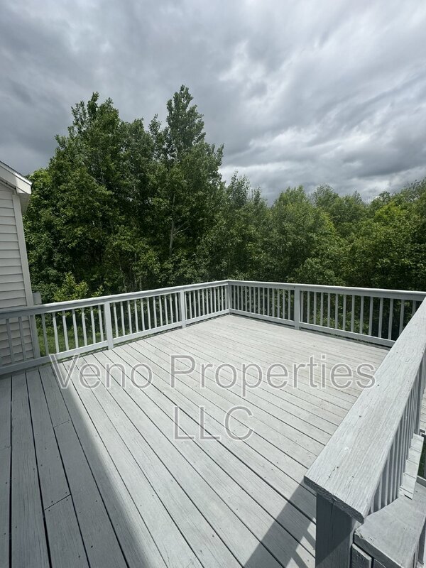 Building Photo - 17 Ironwood Street