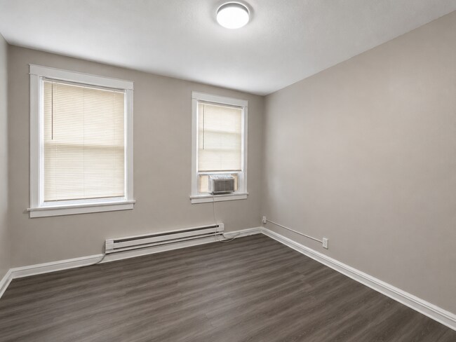 Building Photo - 3527 Lyndale Ave