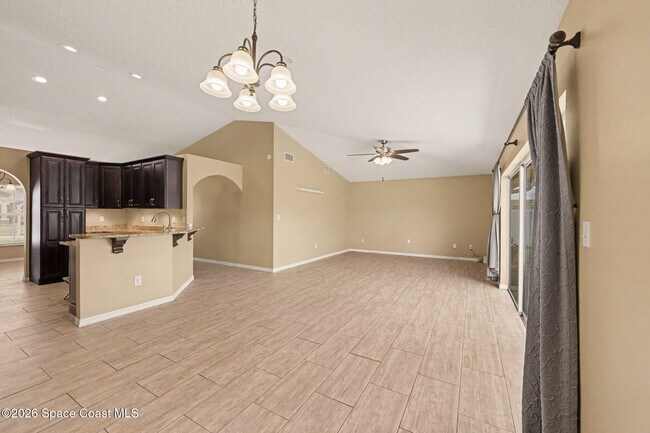 Building Photo - 771 Wild Flower St
