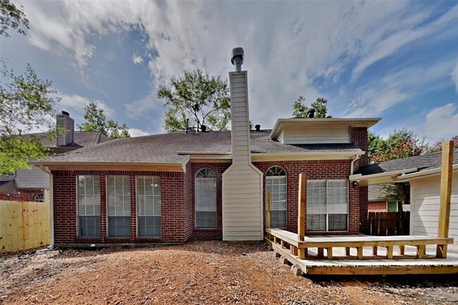 Building Photo - 5011 Greenriver Valley Dr