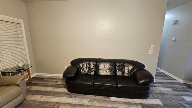 Building Photo - 3351 Governors Ct