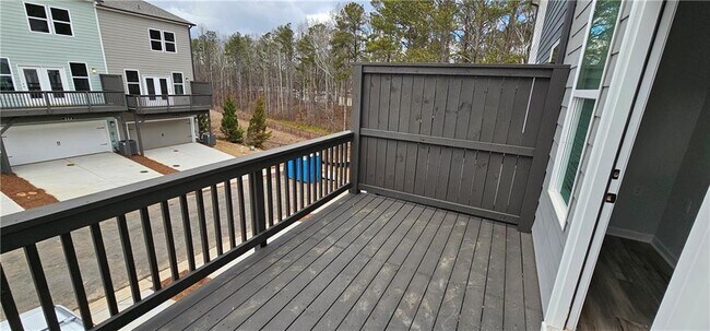 Building Photo - 908 Colton Dr