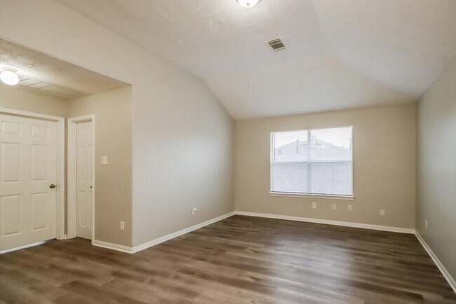 Building Photo - 21515 Lovis Way