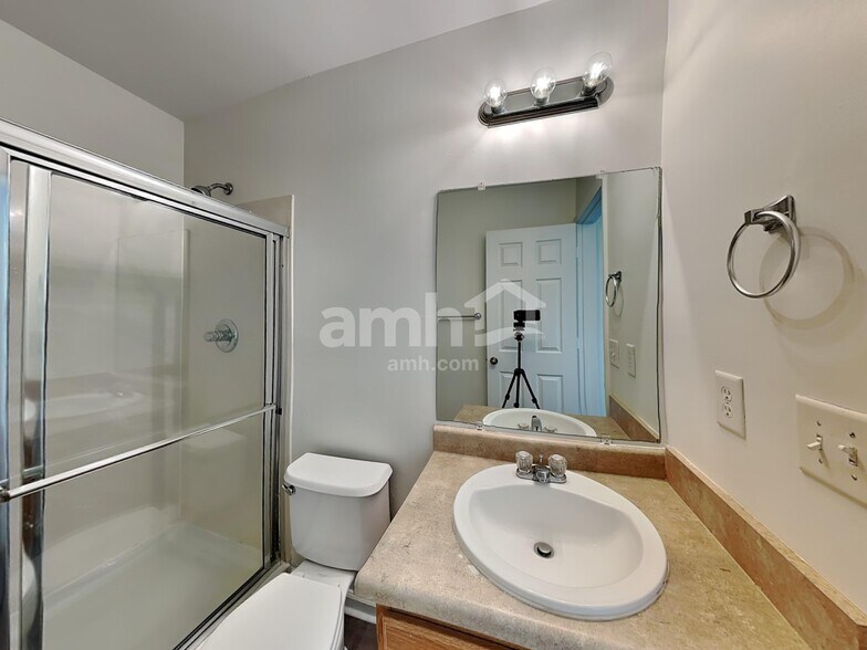 Building Photo - 402 Annaberg Ln