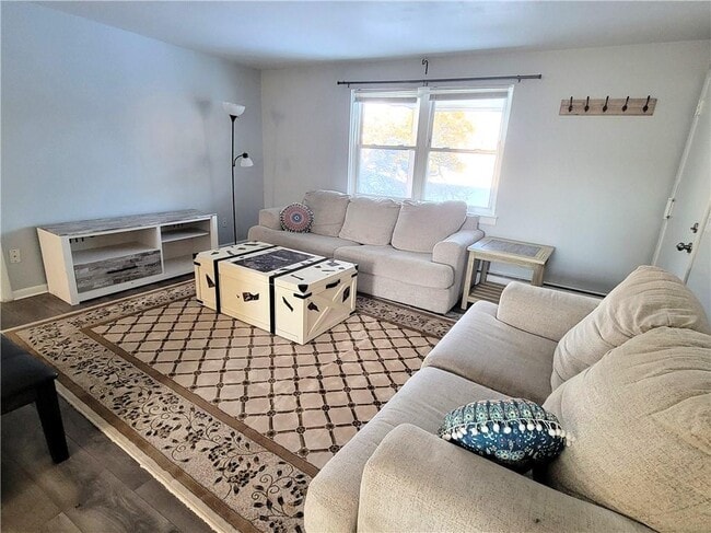 Building Photo - 70 Carroll Ave