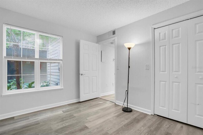 Building Photo - 2500 Winding Creek Blvd