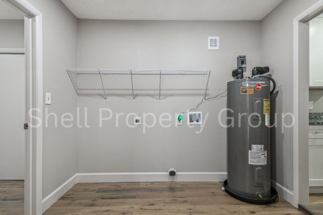 Building Photo - 16901 Melba Ln