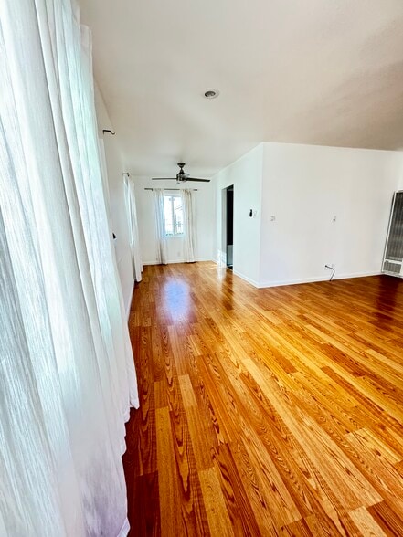 Living Room - 1935 18th St