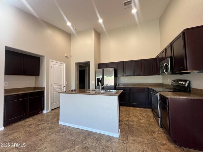 Building Photo - 1397 E Mayfield Dr