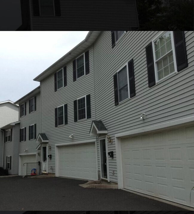 15 W Wooster St 15 W Wooster St Danbury CT 06810 Apartment Finder