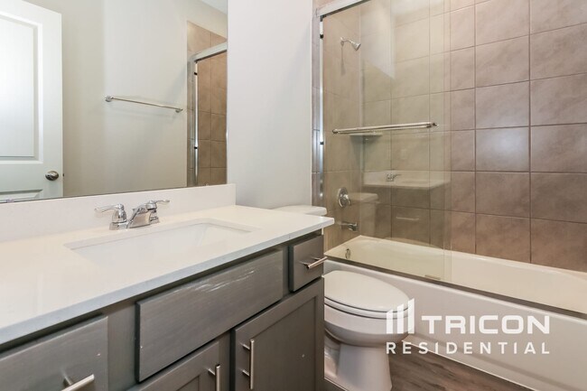 Building Photo - 23627 Gibson Frst Dr