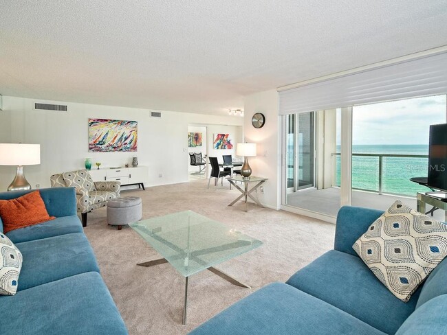 Building Photo - 2425 Gulf of Mexico Dr