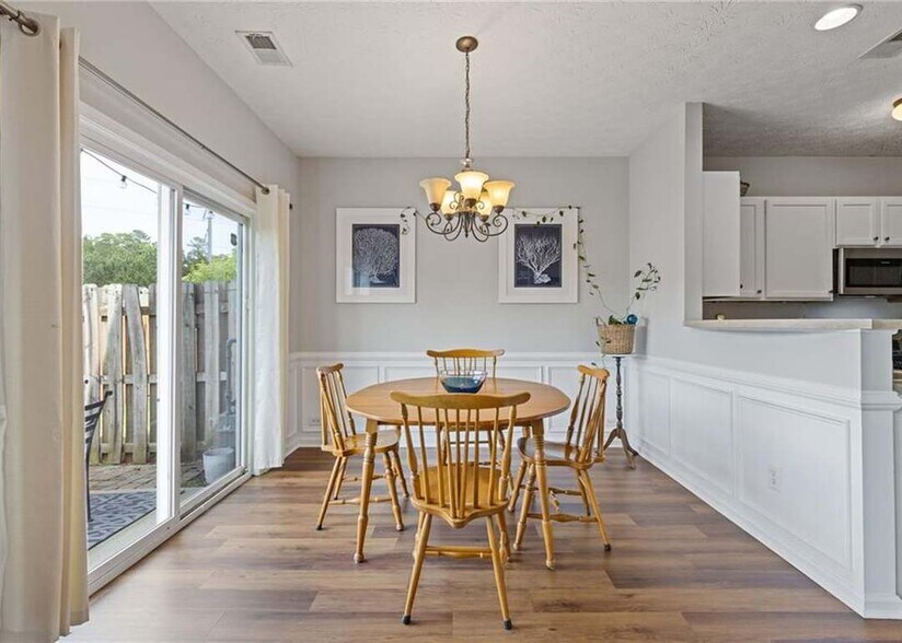 Dining Room - 2280 Baker Station Dr