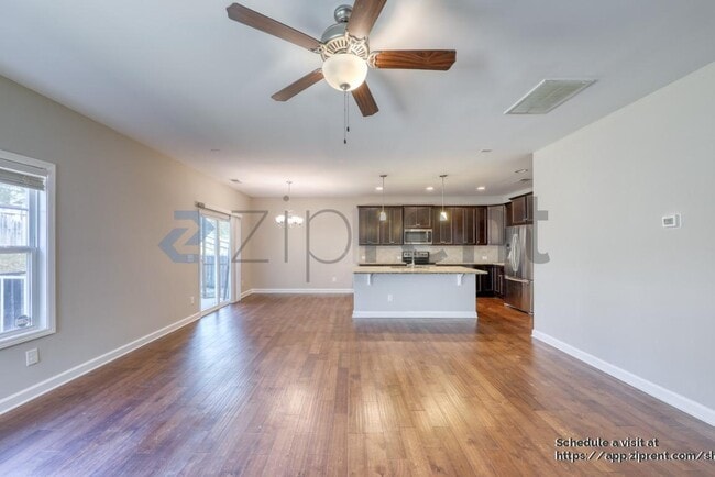 Building Photo - 268 E Webber Ln