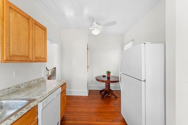 Building Photo - 1804 Tangerine St