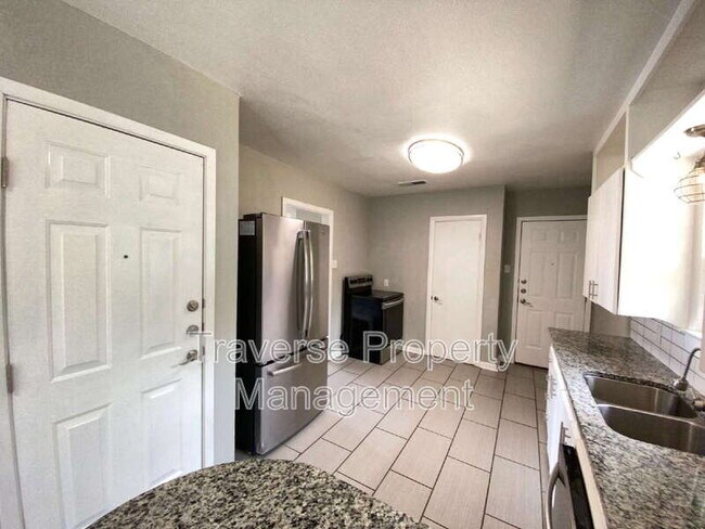 Building Photo - 3032 Marys Ln