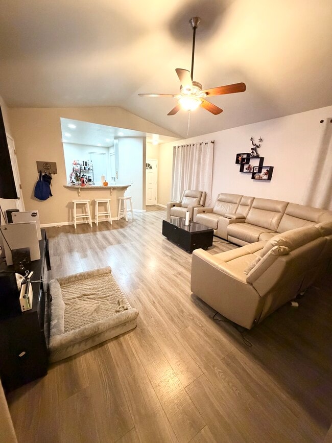 Building Photo - 5875 Kearney Drive