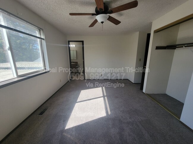 Building Photo - 8831 W Entiat Ave