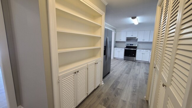Building Photo - Modern Charm: Spacious 4-Bedroom Home with Inviting Amenities in Valdosta, GA