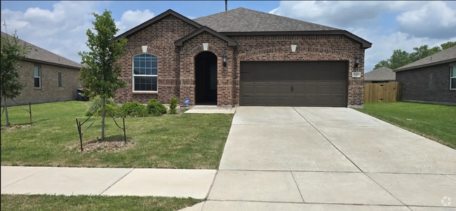 Building Photo - 820 Calhoun Dr