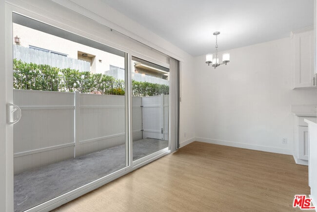 Building Photo - 1433 Brockton Ave