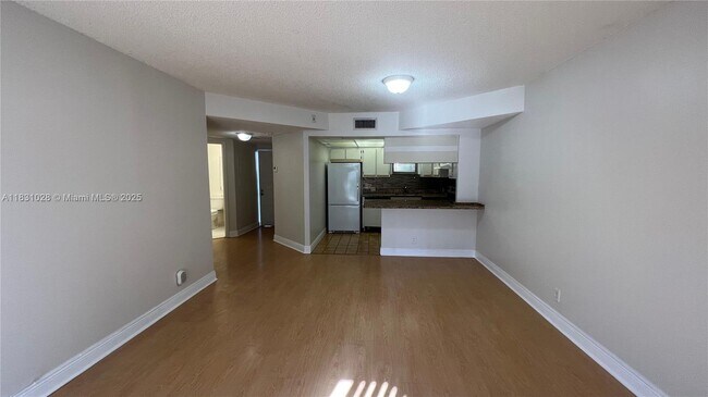 Building Photo - 8290 Lake Dr