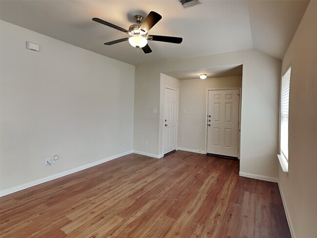 Building Photo - 5907 Stockholm Ct