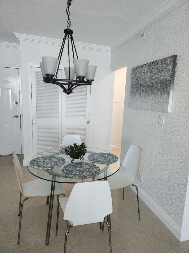 dining room - 2501 S Ocean Dr