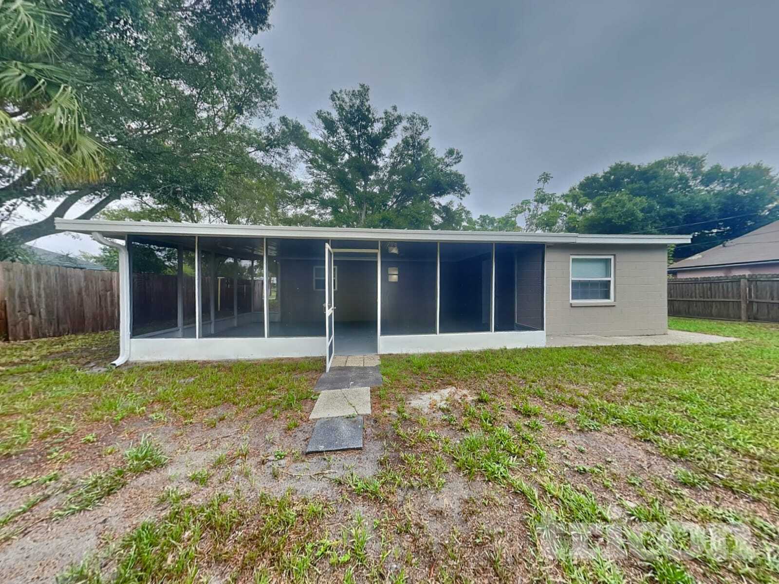 Building Photo - 8636 Oriole Ln