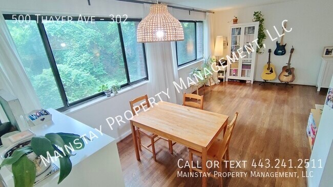 Building Photo - 500 Thayer Ave