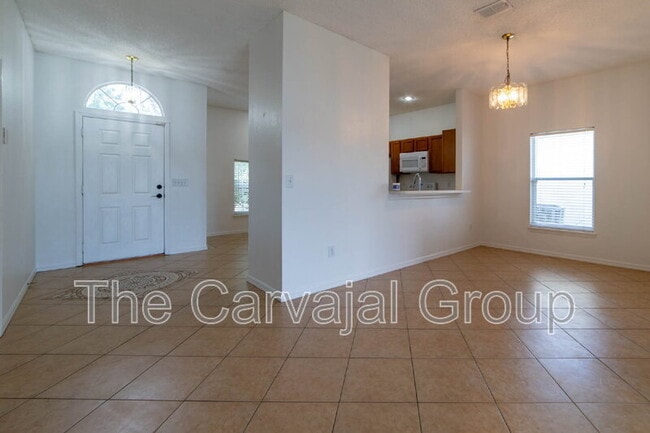 Building Photo - 4434 Waterside Pointe Cir
