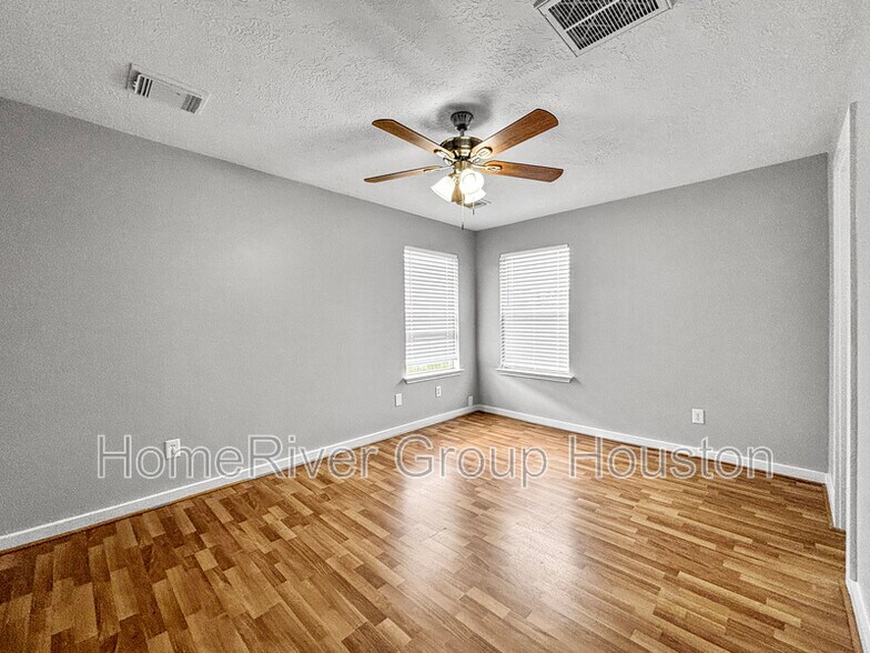 Building Photo - 904 Wilaby Ln
