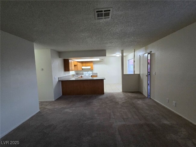 Building Photo - 4300 N Lamont St