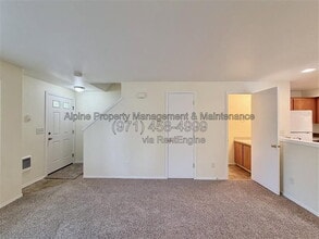 Building Photo - 8314 SE Yamhill St