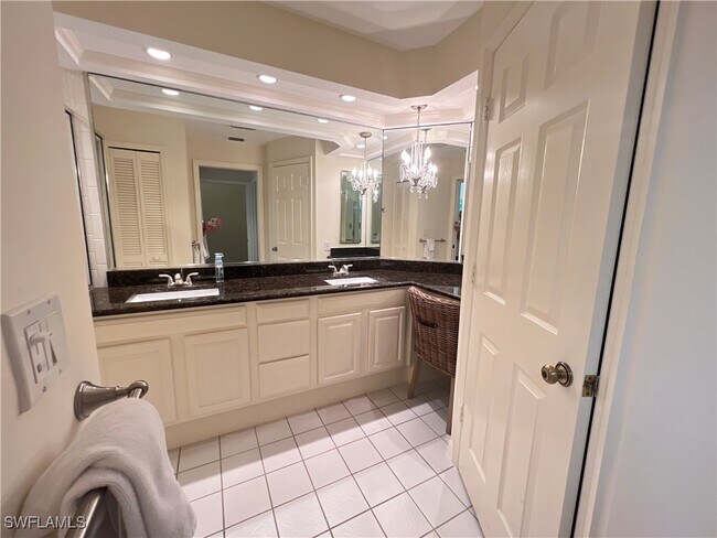 Building Photo - 26891 Wedgewood Dr