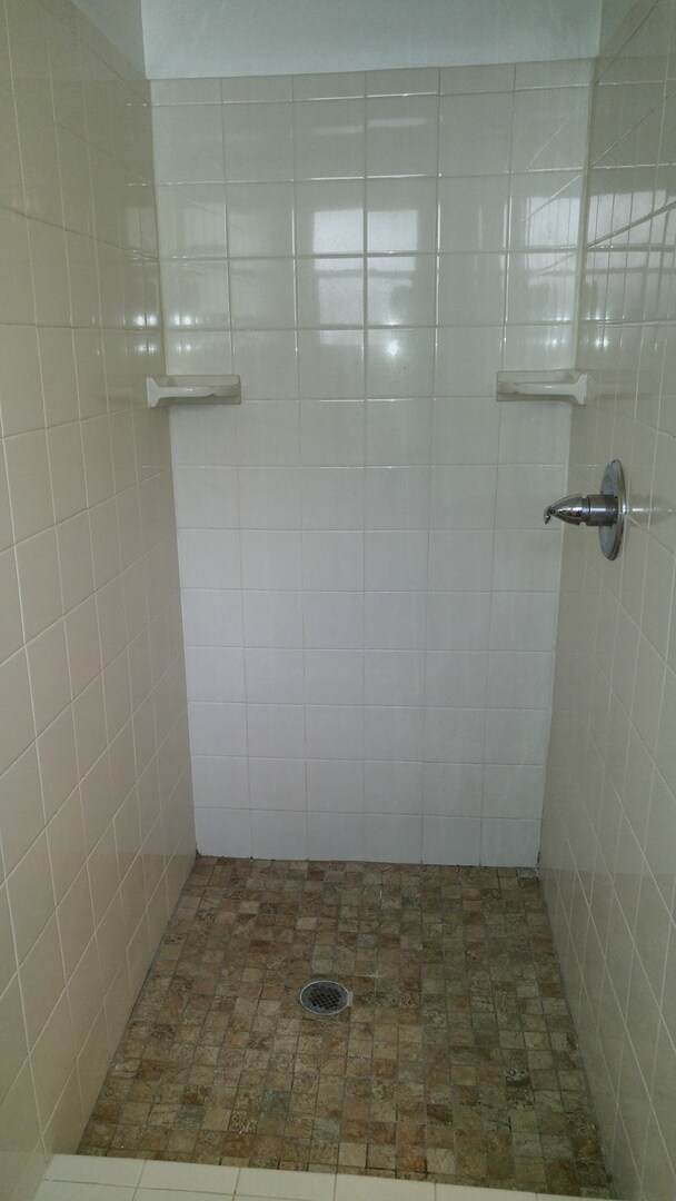 Building Photo - 3 Bedroom, 2 Bath in Idylwild area