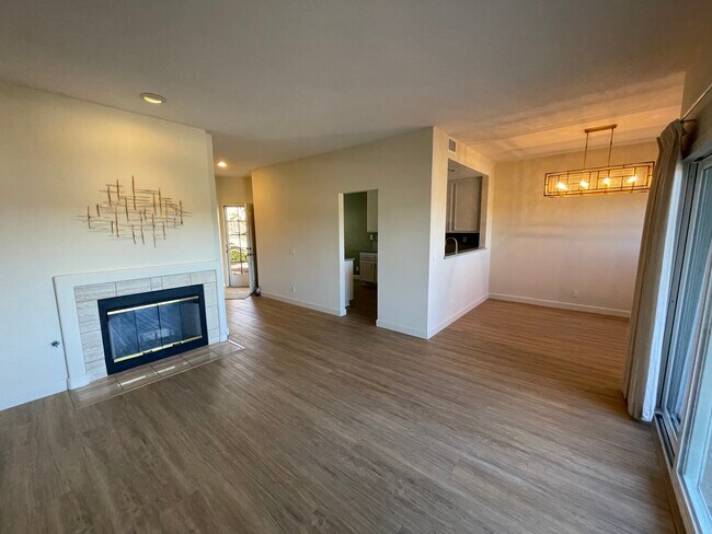 Building Photo - 1514 Caminito Aguar