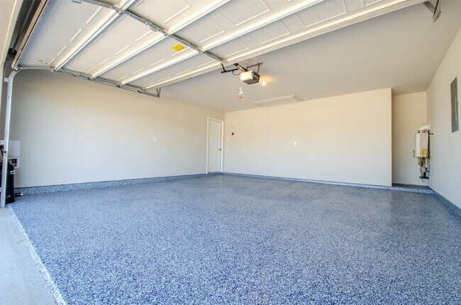 Building Photo - 13966 Fort Ward Way